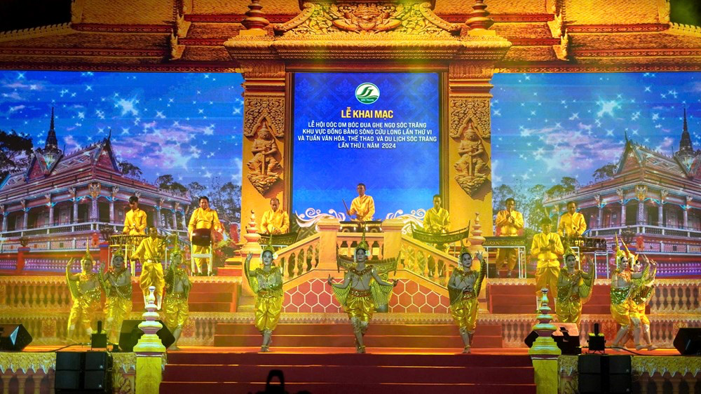 Lễ hội Óc Om Bóc - Đua ghe Ngo Sóc Trăng 2024 